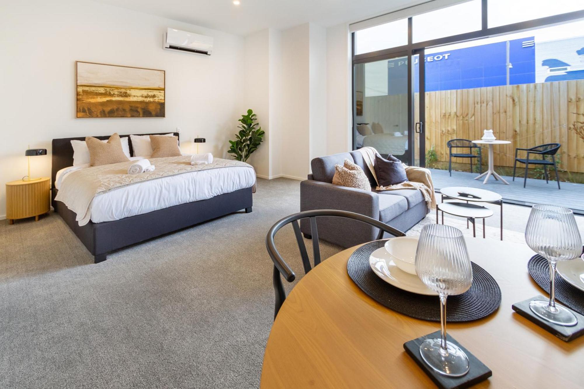 Single Level Studio, Cbd Escape: King Bed 基督城 外观 照片
